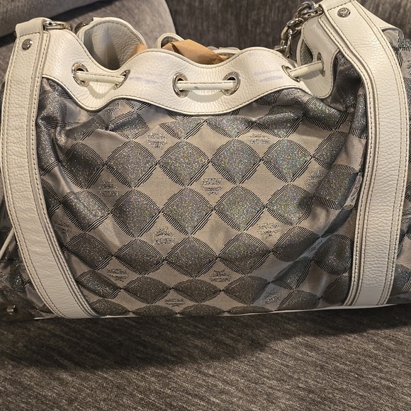 MCM Drawstring / Chain handle Bag - Authentic - Picture 3 of 10